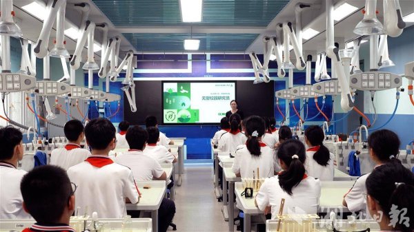 牛顾问策略 530多万人在线围观！水果湖二中生态课堂火到全国