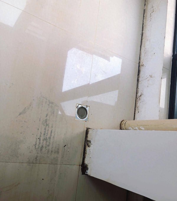 福牛财经 房屋接连被淹4次，南宁一业主损失6万元！物管回应